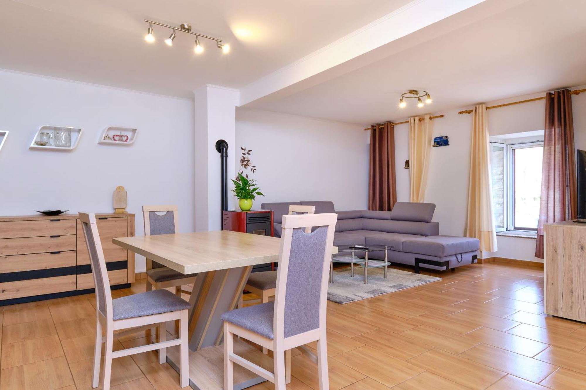 Apartments Antonella Veli Losinj Exterior photo