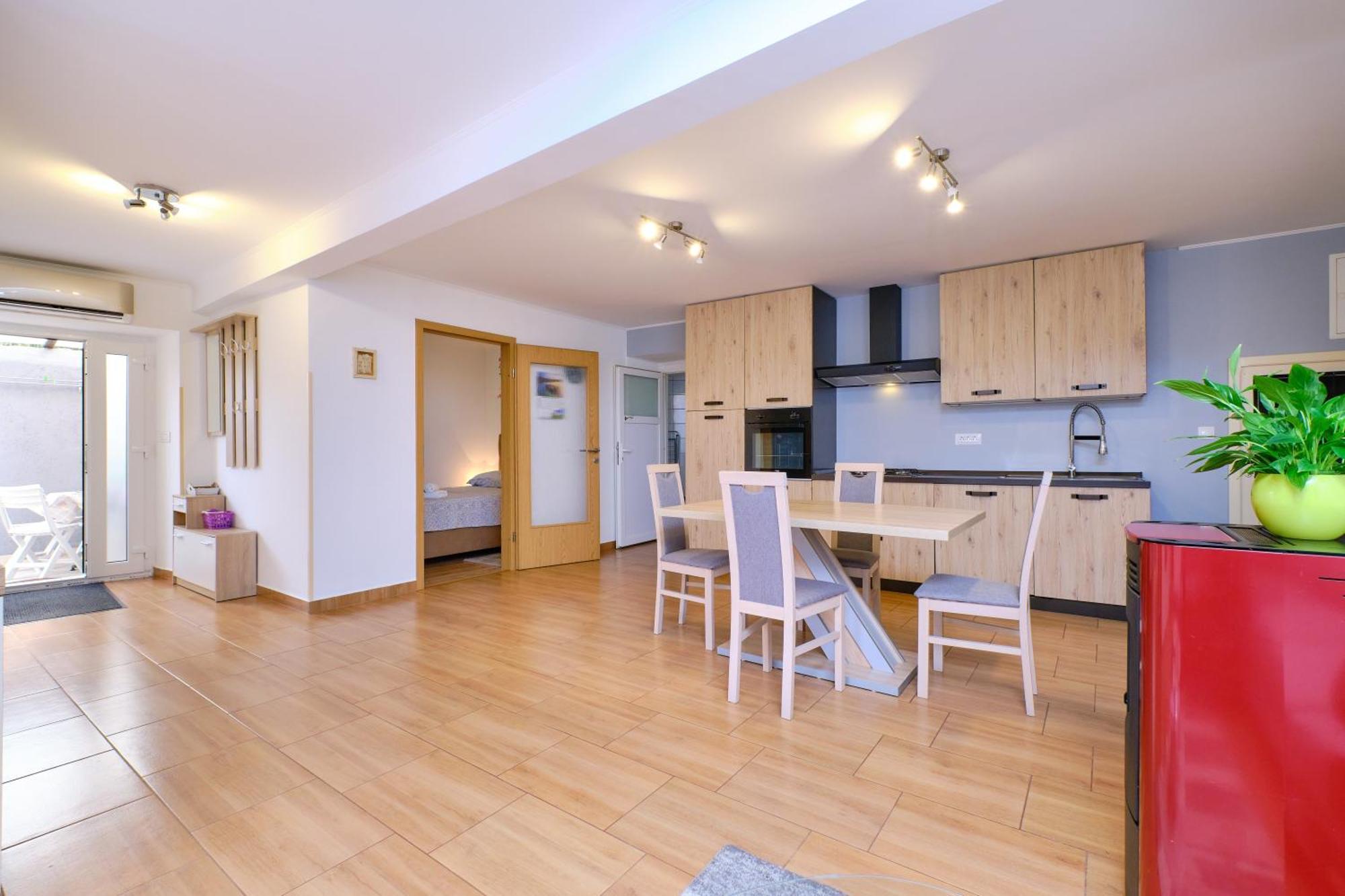 Apartments Antonella Veli Losinj Exterior photo